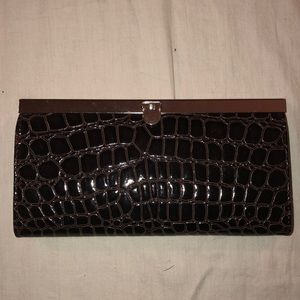 NWOT Faux Croc Wallet